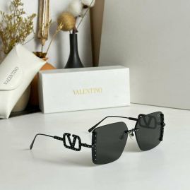 Picture of Valentino Sunglasses _SKUfw54044560fw